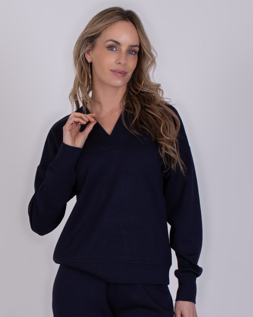 Dames cupro sweater V-neck in navy - CHESTER 