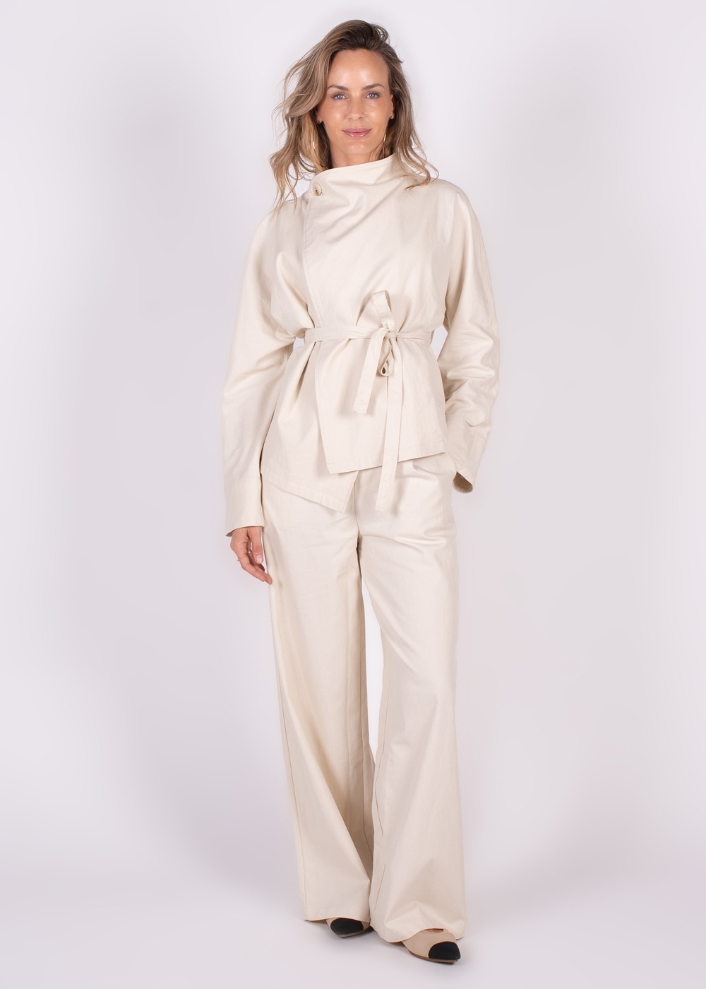 Hobart jacket pale