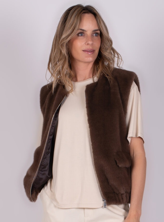 Ottawa gilet coffee