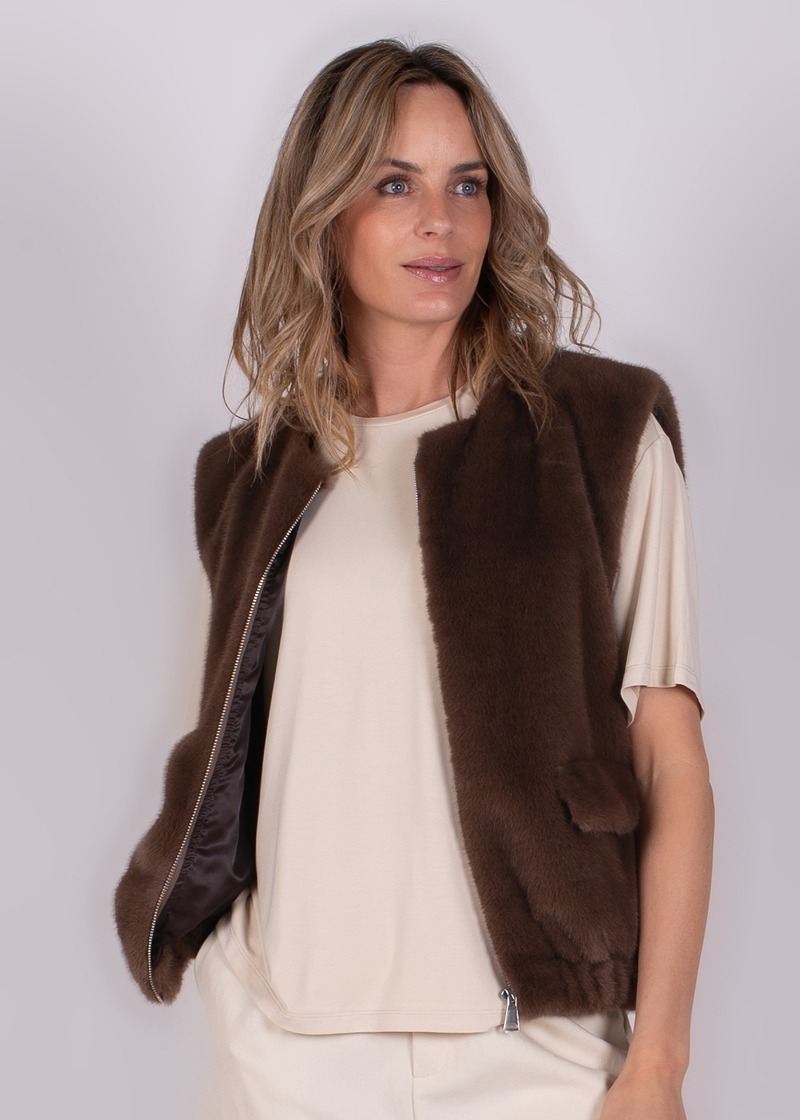 Ottawa gilet coffee