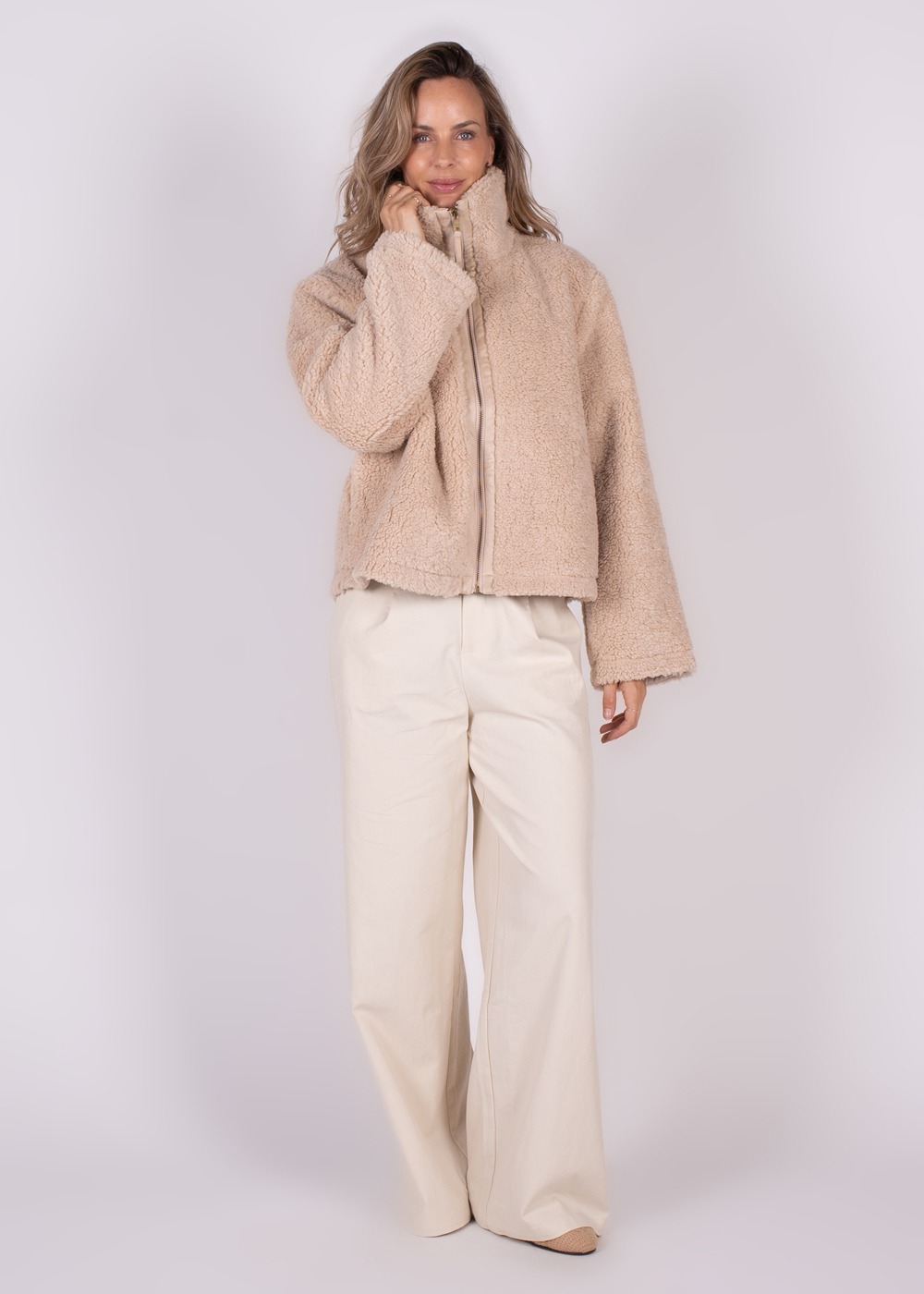 Regina jacket pale