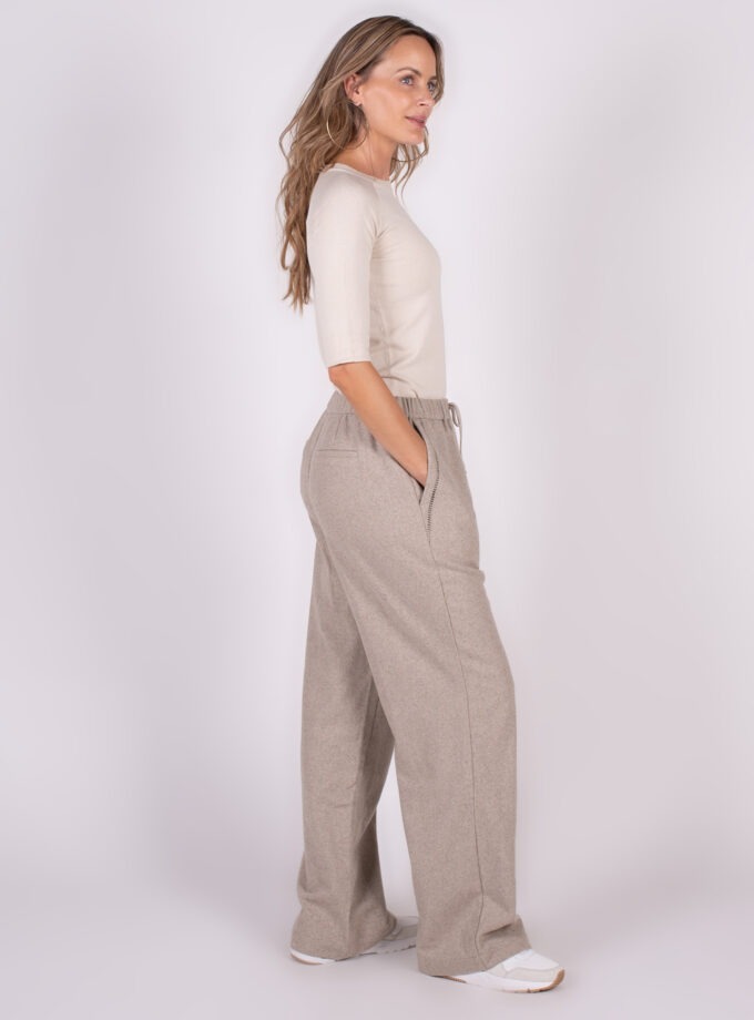 Surat pants met pocket detail